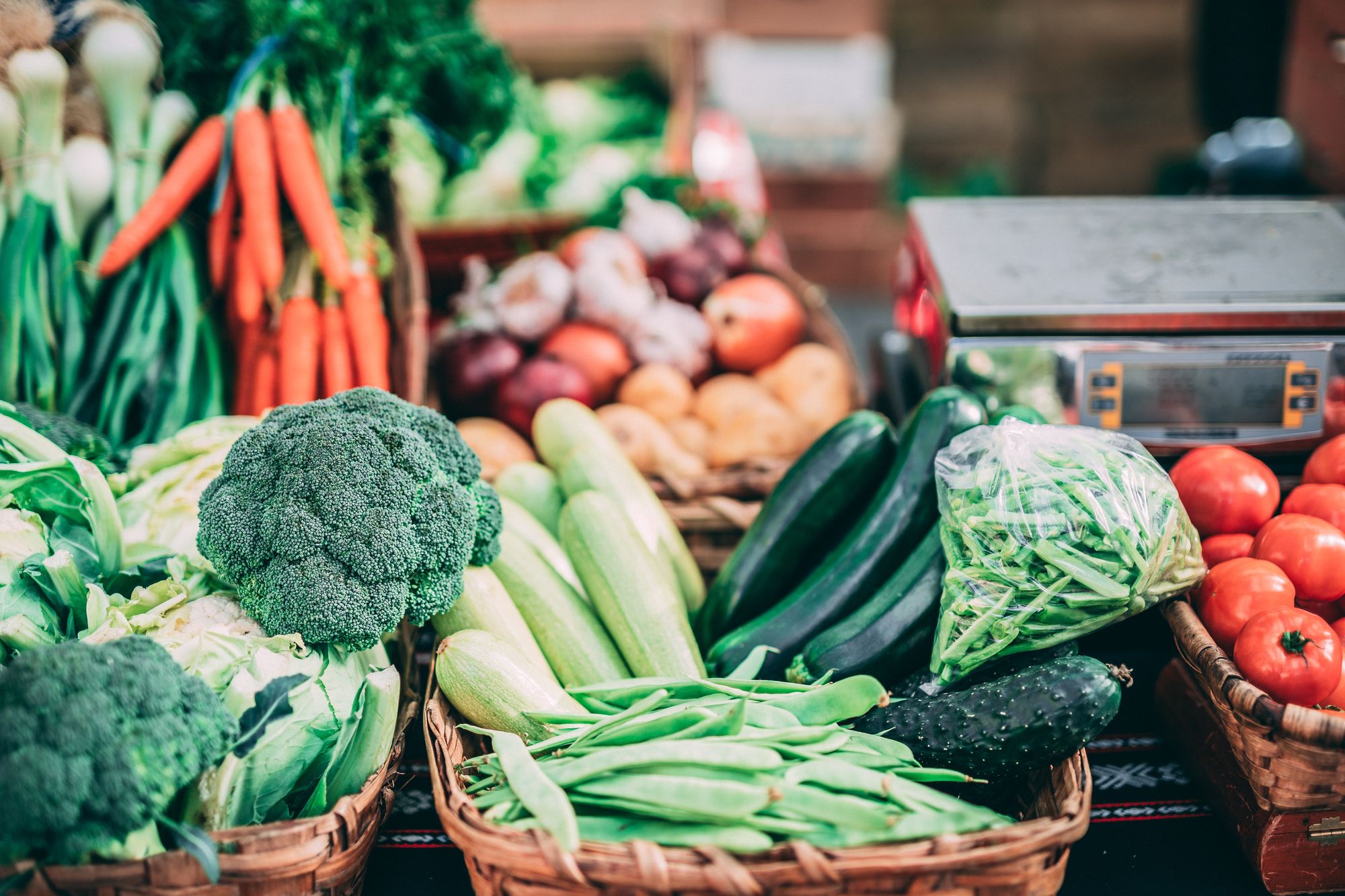 Regionales Bio-Gemüse vom Wochenmarkt