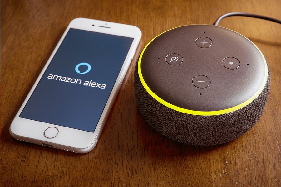 Der Amazon Echo Dot lässt sich mit der Sprachassistentin "Alexa" steuern.