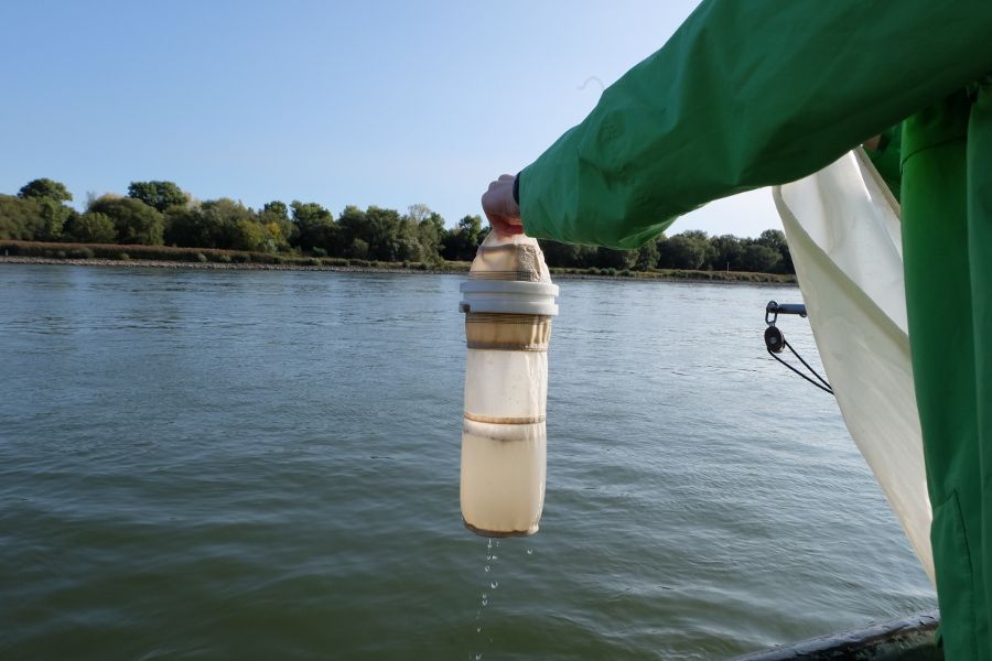 Wieviel Plastik schwimmt eigentlich in unseren Flüssen?