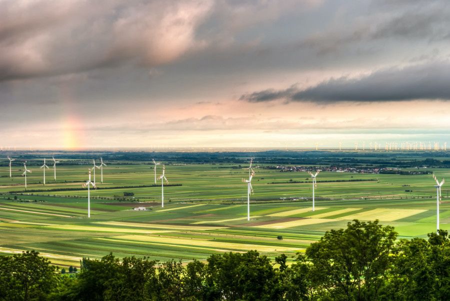 Windkraftanlagen: Funktionsweise, Geschichte und Ertrag der erneuerbaren Energiequelle