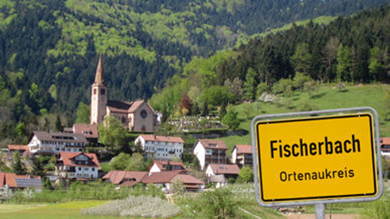 bidirektionales Kalt-Wärme-Netz mit Wärme-Bus-System im neubaugebiet Karl-May-Weg in Fischerbach