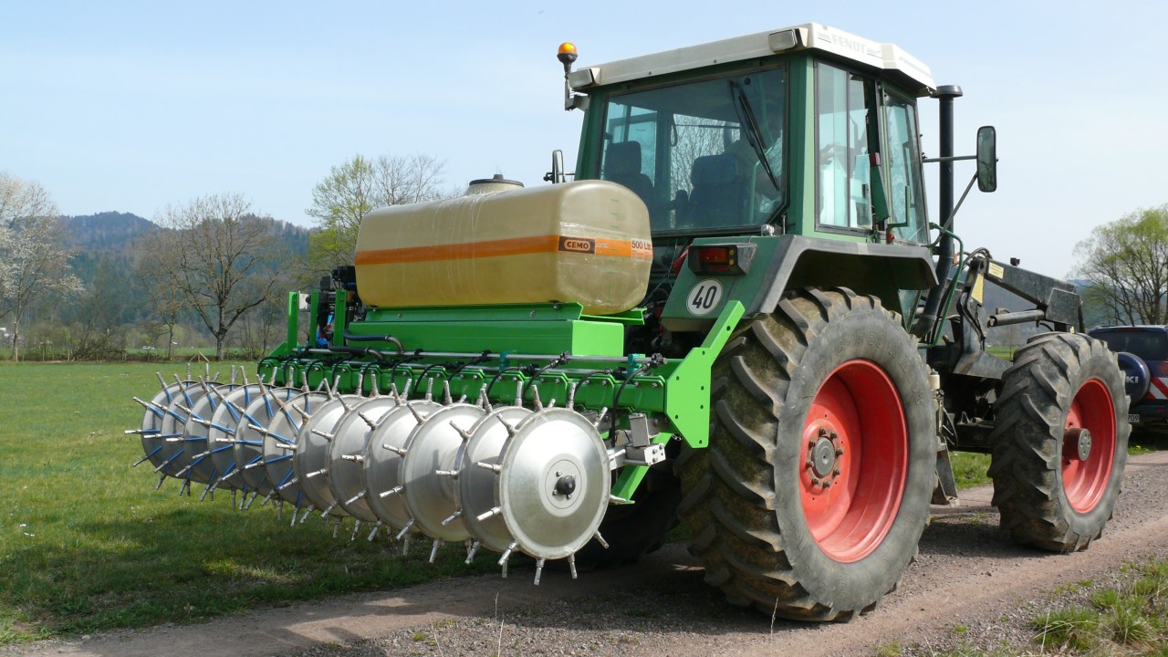 Dialog mit der Landwirtschaft in Kombination mit einem praxisorientierten Bewirtschaftungsversuch zum Thema Flachlandmähwiesen im Wasserschutzgebiet Ebnet