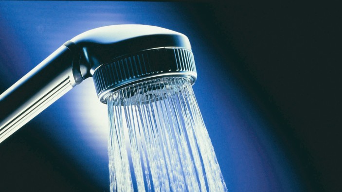 Machbarkeitsstudie um durch Regenwassernutzung und Wassersparmaßnahmen den Wasserverbrauch eines Sportvereins zu reduzieren.