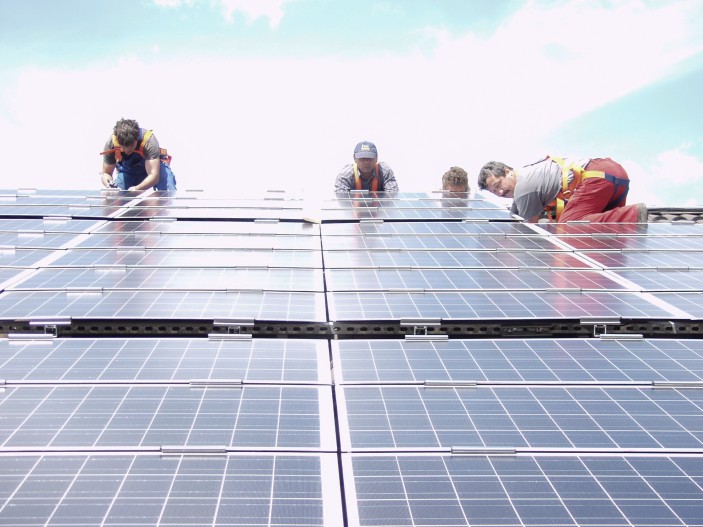 Zusammen mit dem Frauenhofer ISE entwickelt die Soloarfabrik eine solarbetriebene Anlage zur Trinkwasseraufbereitung.