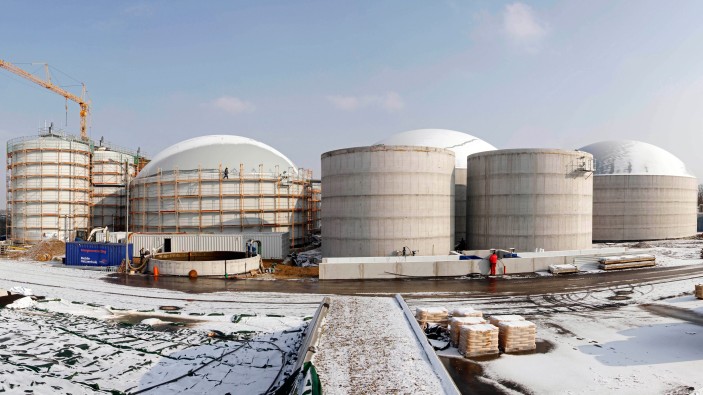 Studie zur Nutzung neuer Einsatzstoffe durch eine Hydrolyse-Vorstufe in Biogasanlagen