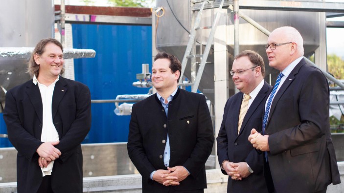 Eine mit Molke betriebene Biogasanlage ergänzt die Energieversorgung der Nullenergiekäserei Monte Ziego.