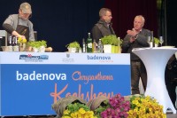 Starkoch Bert Beuthan in Action: Daneben Moderator Markus Knoll und Roland Weis (v. l.).