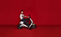 Einer der E-Roller aus dem Angebot von sparstrom.de Bildquelle:KSR Group GmbH