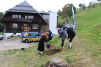 Bäumchen pflanzen für Sportclub-Tore